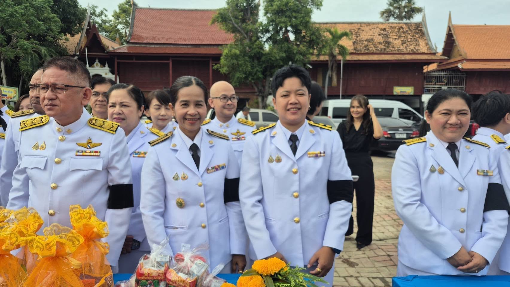 title - ปฏิรูปที่ดินจังหวัดเพชรบุรี มอบหมายให้ นางสาวนงลักษณ์ เล็กน้อย เจ้าพนักงานธุรการชำนาญงาน และเจ้าหน้าที่ ส.ป.ก.เพชรบุรี ร่วมพิธีบำเพ็ญกุศลปัญญาสมวาร (50 วัน) อุทิศถวายพระกุศลแด่ สมเด็จพระเจ้าลูกเธอ เจ้าฟ้าพัชรกิติยาภา นเรนทิราเทพยวดี กรมหลวงราชสาริณีสิริพัชร มหาวัชรราชธิดา